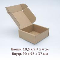 самосборная коробка 9х9,3х3,7см.